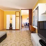 Apartment Two Bedroom With Terrace *