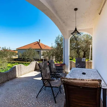 Two Bedroom With Terrace Apartment Ugljan