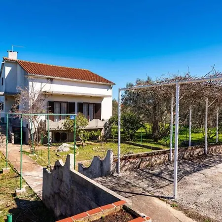 Two Bedroom With Terrace Apartman