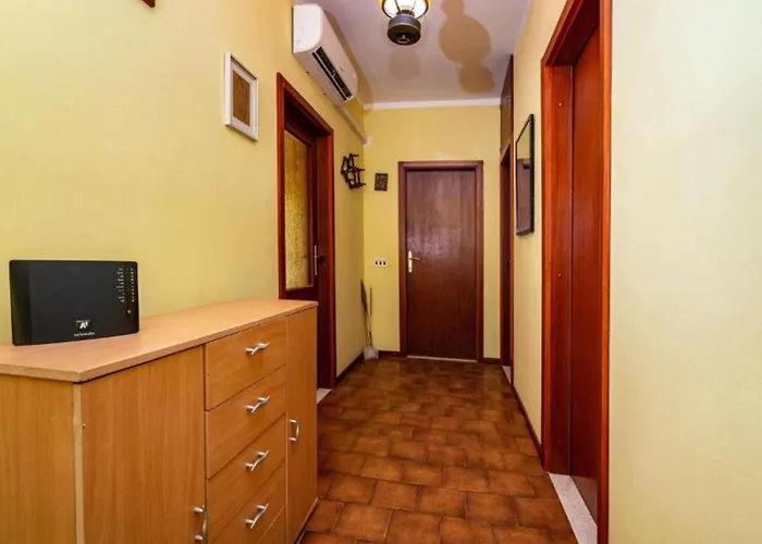 Two Bedroom With Terrace Διαμέρισμα Ugljan